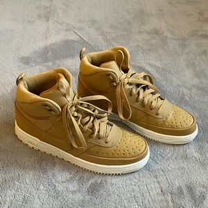 Nike tan High-Top Sneakers